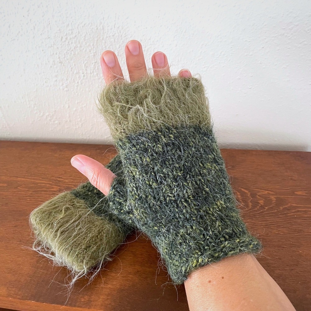 Perika Fingerless Gloves Mittens Peruvian Trading Co‎ Knit Wrist Warmer Green